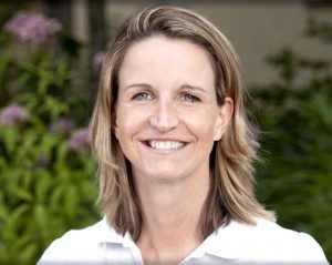 julia-runzheimer-arlinghaus-team-proreha-physiotherapie-frankfurt-438x350-300x239-300x239